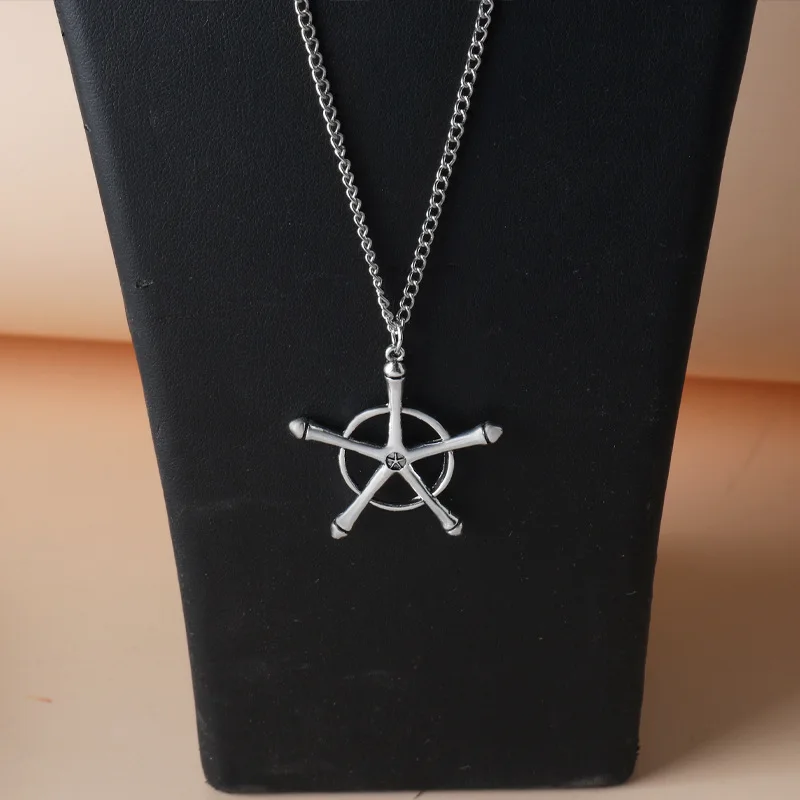 Anime cosplay BLEACH ciondolo collana figura Ishida Uryuu simbolo collana clavicola catena gioielli fan regali