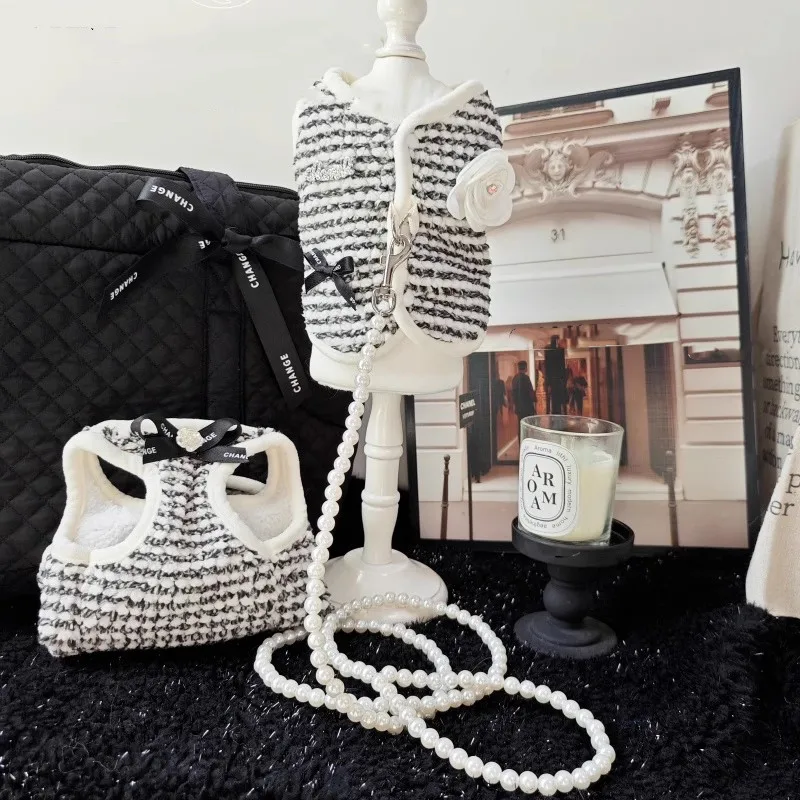 

Classic Design Plush Material Warm Comfortable Pet Jacket Leash Set Brand Small Dogs Cats Clothes Leash Set