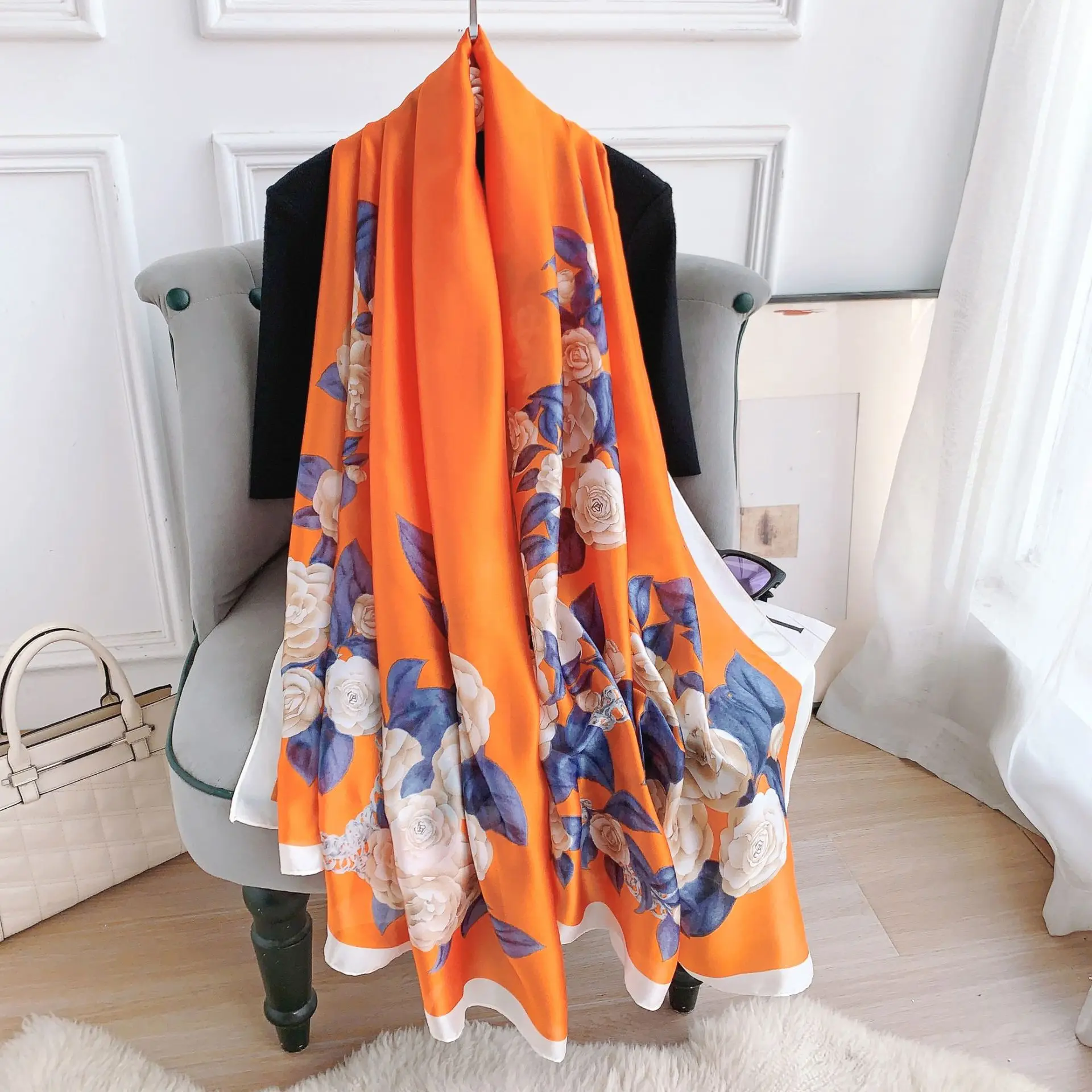 

2023 Luxury Brand Women Summer Silk Scarves Shawls Lady Wraps Soft Female Flower Print Beach Stole Bandanna foulard muffler