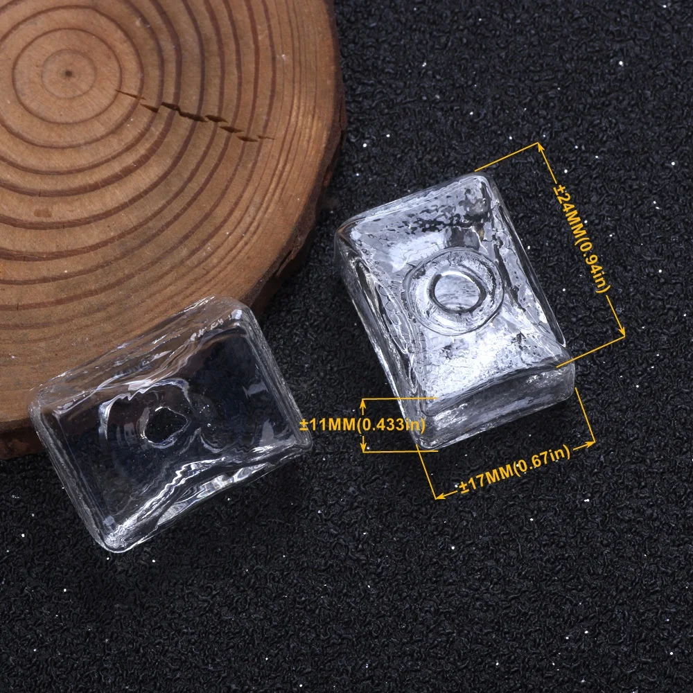 Рисунок 6 - стеклянный флакон с подвеской в различных стилях