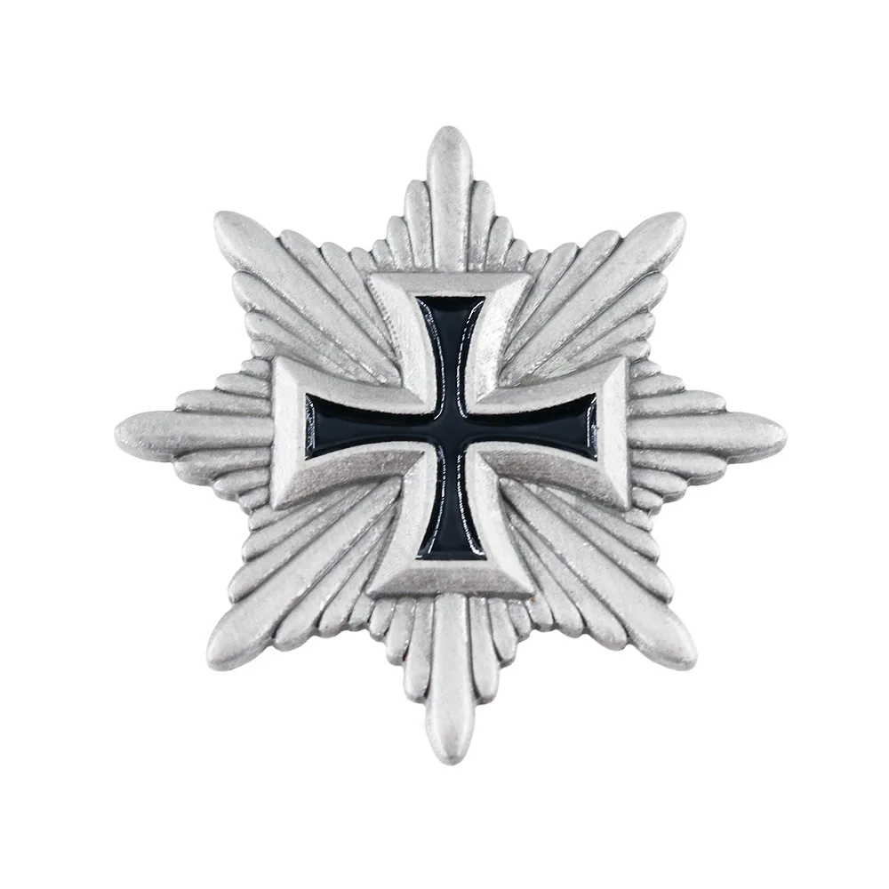 1 Stück silbrige Kreuzbrosche Retro Schild achteckige Metallnadel personalisiertes Reverszubehör