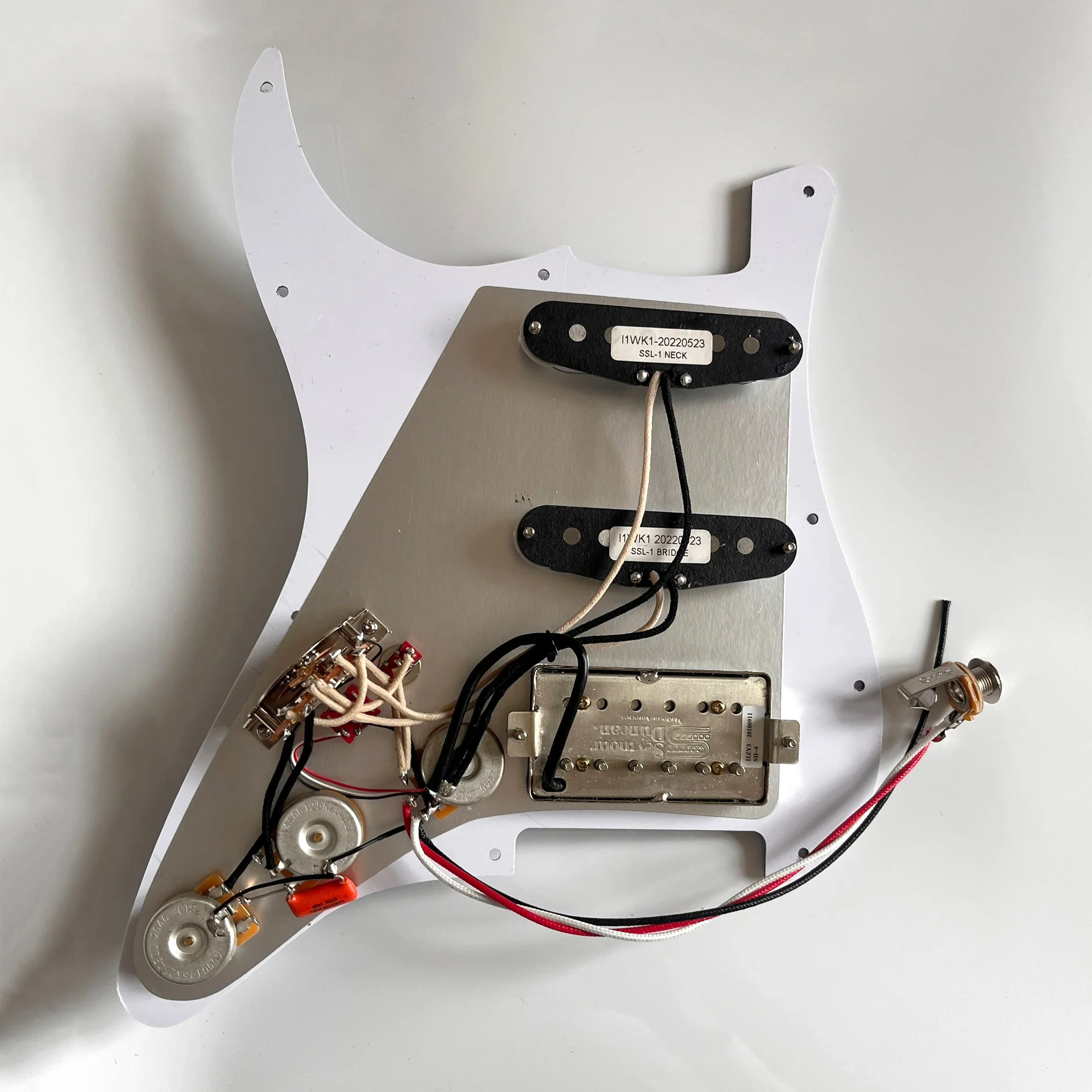 HSS Prewired Loaded ST Pickguard Chrome Alnico 5 Humbucker Pickup 2 Single Cut Way Coil Split Switch Guitar Accessories