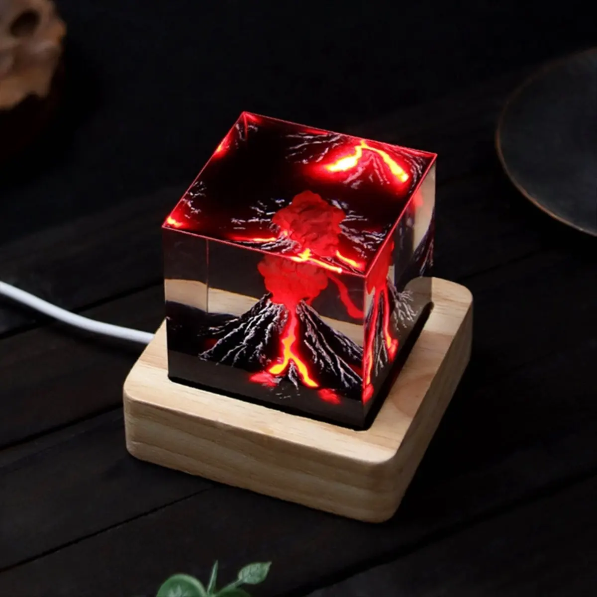 

Ночник T19C «Извержение вулкана» с USB-подключением, имитирующий эффект вулканической лавы, лава-лампа для декора дома и гостиной