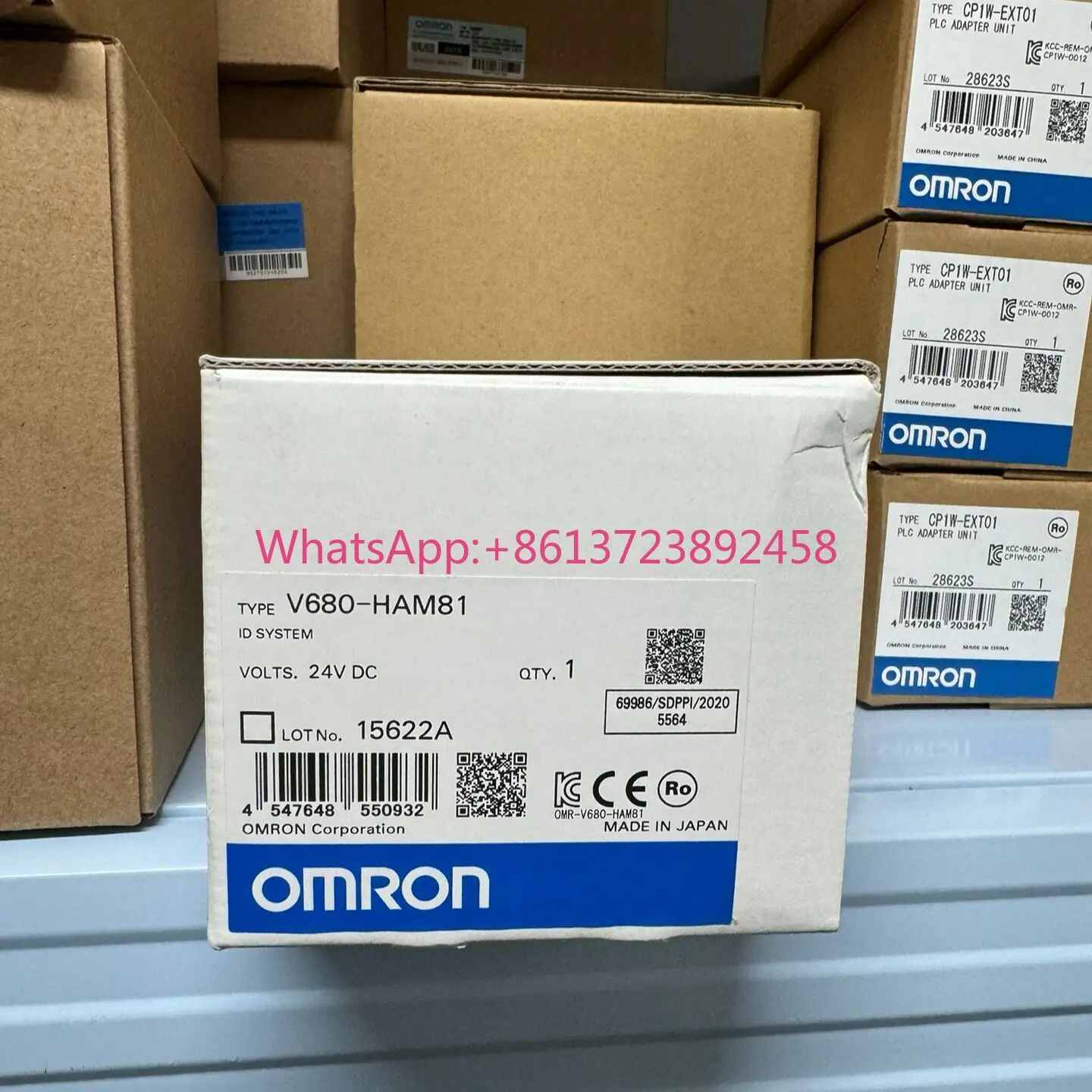 New original Omron V680-HAM81 RFID reader 24V, DC voltage