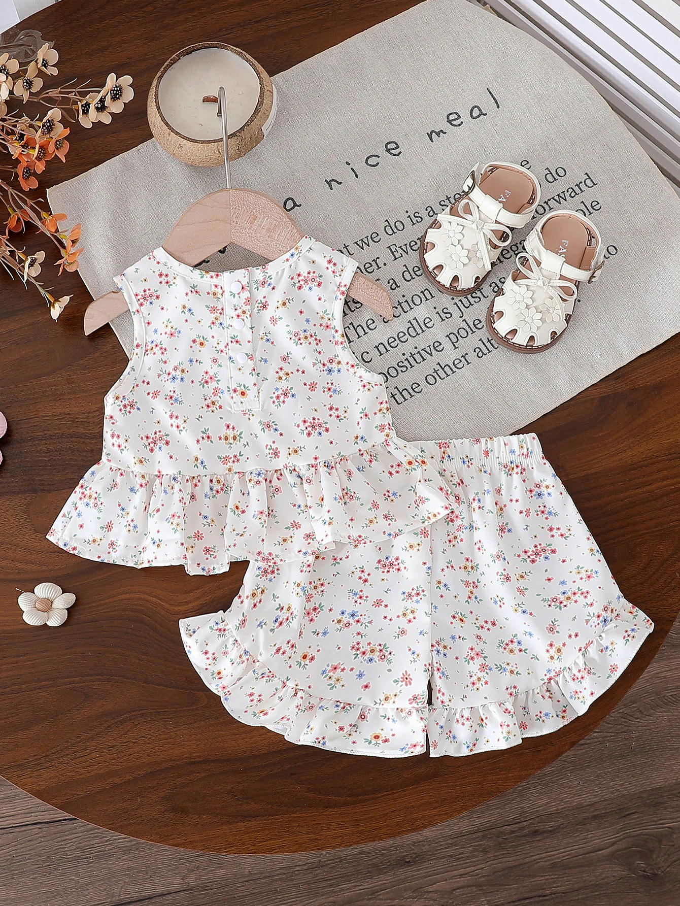 2025 Summer New Printed Sleeveless Top with Matching Printed Shorts Fashionable and Versatile Two-Piece Set
