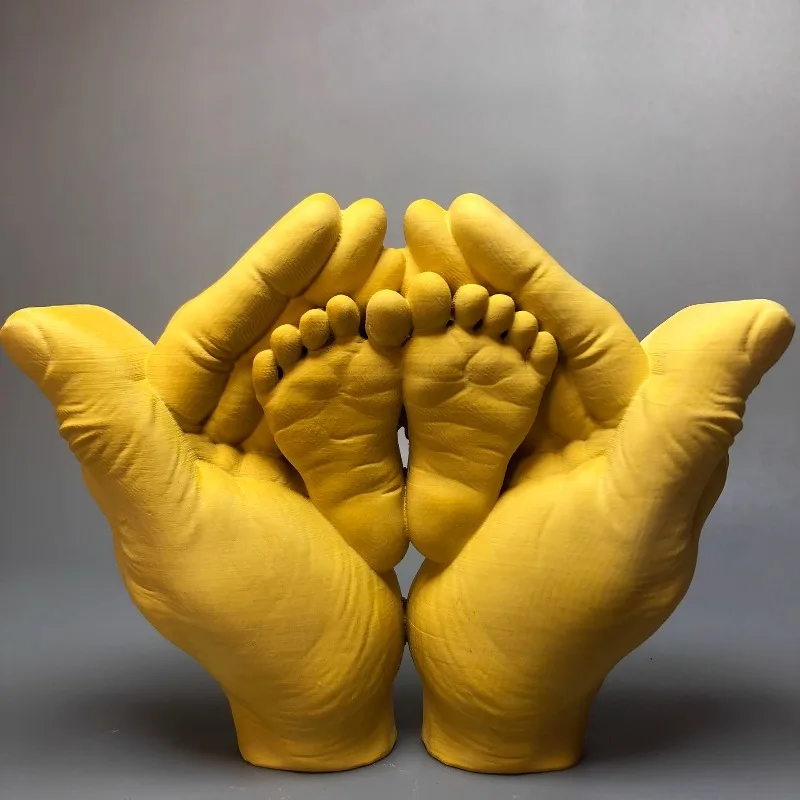 

Creative Hands Holding Small Feet Statue Stereoscopic Art Ornaments Miniature Sculpture Model Table Decoration Modern Home Decor