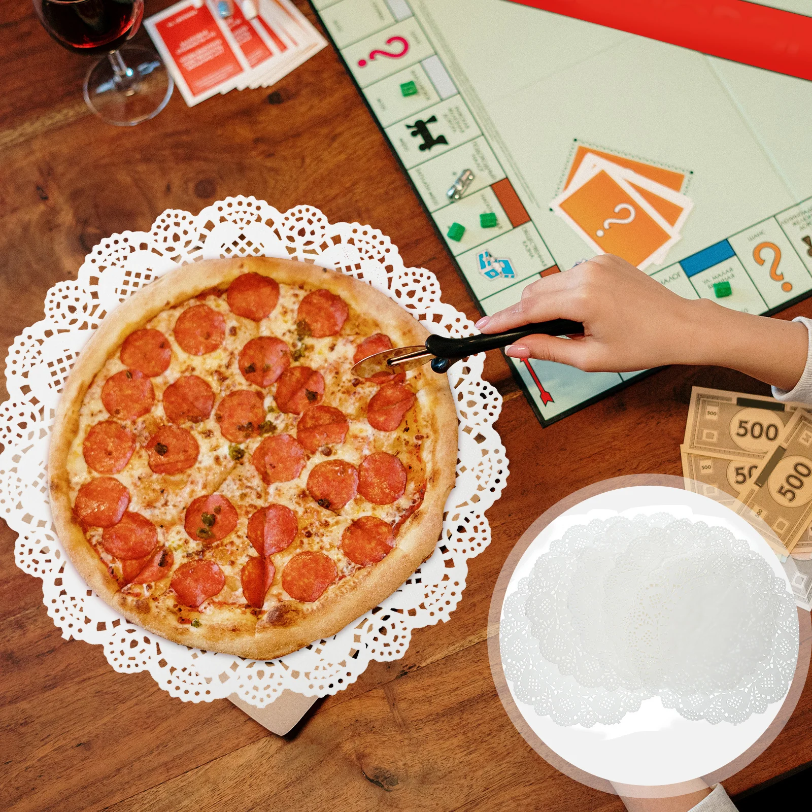 

1pcs Lace Paper Doilies White Round Cake Paper Mat For Dessert Baking Greaseproof Hollow Design Wedding Party Decoration Oil