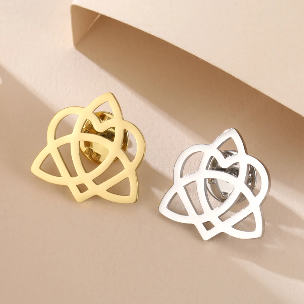 داوابارا خمر Triquetra بروش السيدات دبوس القلب الثالوث عقدة الأيرلندية حماية تاليسمان الفولاذ المقاوم للصدأ الملحقات