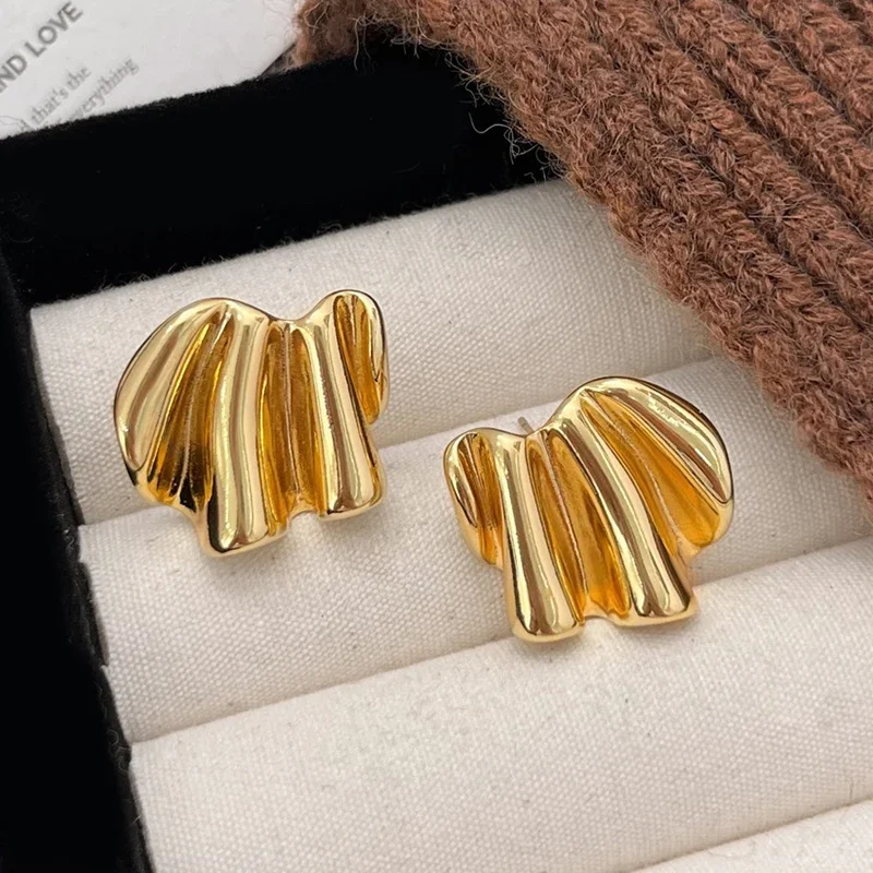 Geometric Charming Irregular Wrinkled Fold Wave Shell Sector Stud Earrings for Women Fine Jewelry Minimalist Trendy Accessories