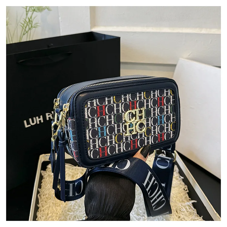 

Квадратная сумка-бестселлер 2025 года, роскошная минималистичная сумка через плечо, уникальная маленькая женская сумка, сумка через плечо с высоким рейтингом