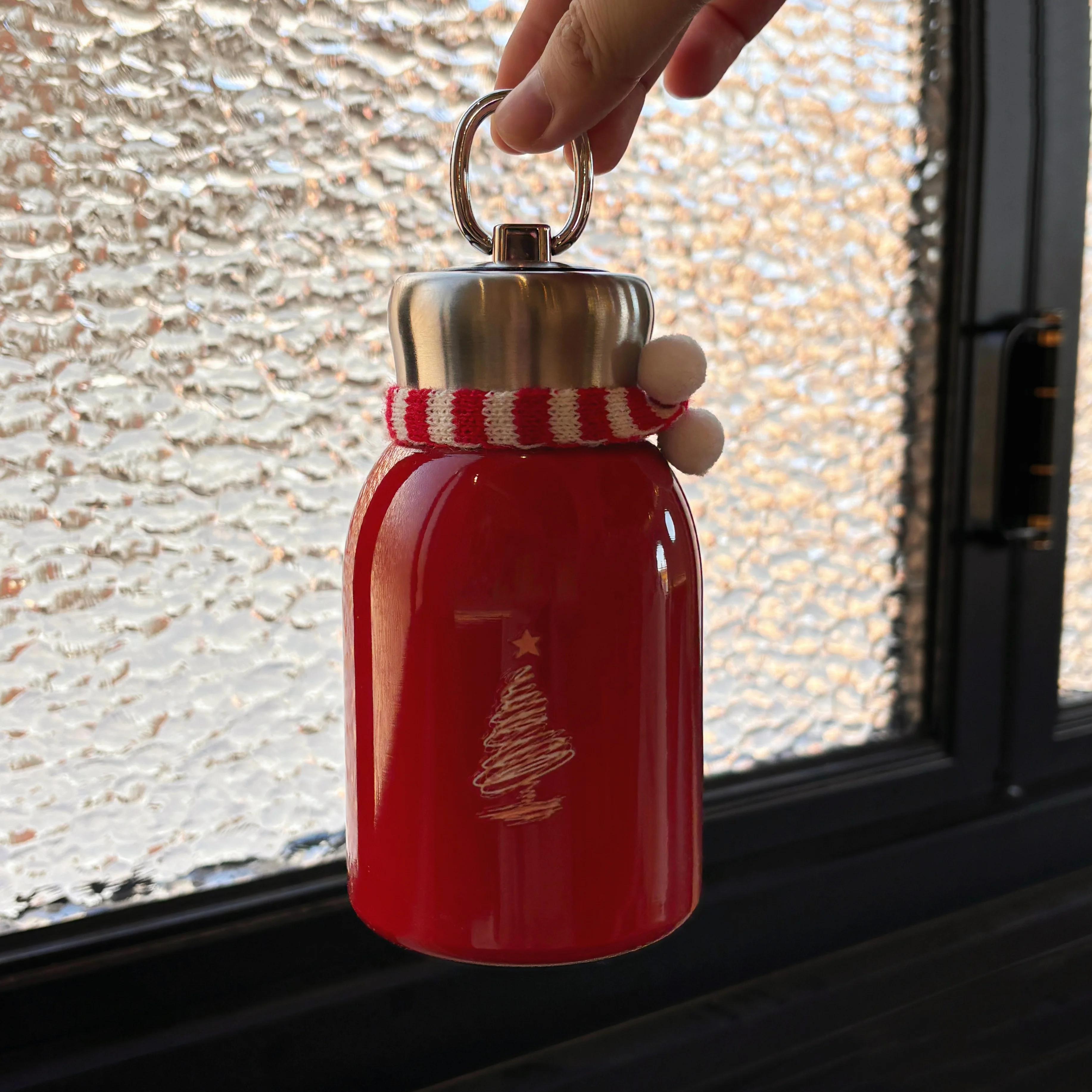 كوب ماء معزول من الفولاذ المقاوم للصدأ لشجرة عيد الميلاد مرسومة يدويًا، كوب طالب محمول مقاوم للحرارة مع هدية جذابة جمالية عالية