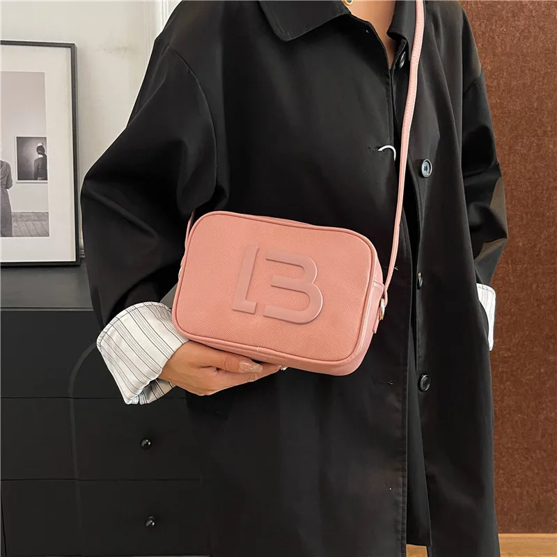 

‌2025 New European & American Style Women's Bag - Trendy Solid Color Camera Messenger Bag, Fashionable & Portable‌