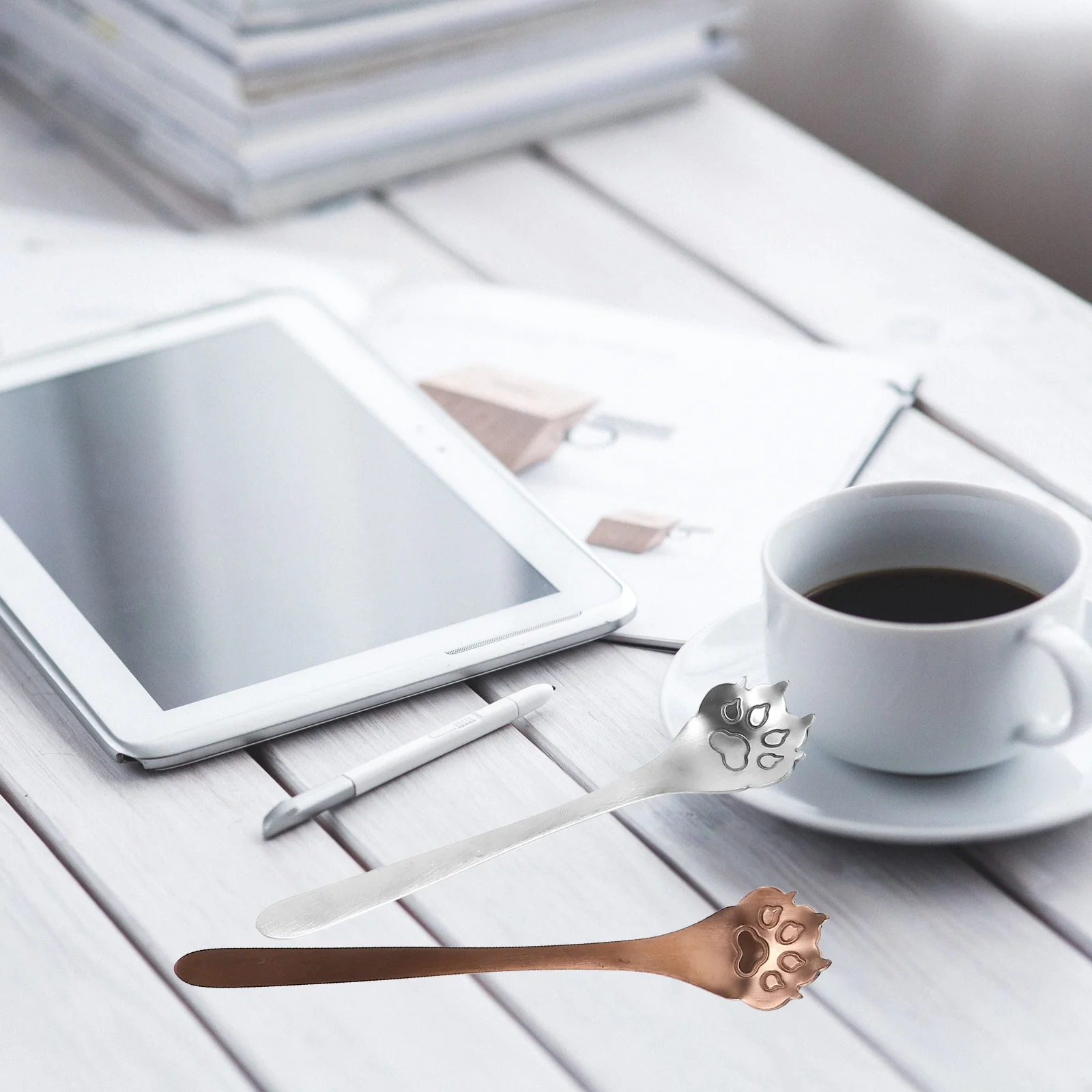 

5Pcs Stainless Steel Cat Paw Coffee Spoon Set Creative Dog Paw Shape Dessert Spoon Tableware Scoop for Home Restaurant Cakes