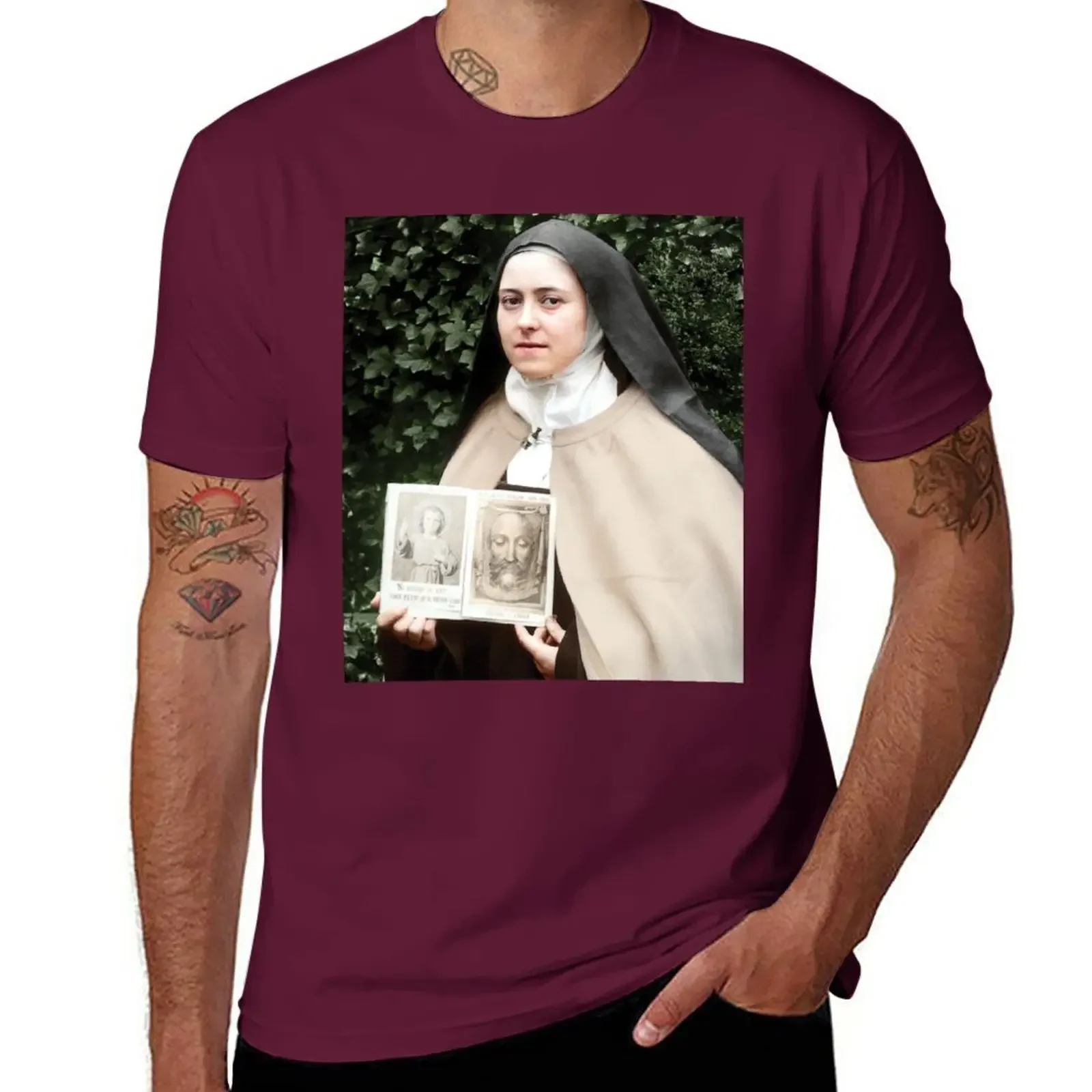 lit T-Shirt New St Therese of the Child Jesus and the Holy Face the little flower photo in colour,and Christia catholicn gifts