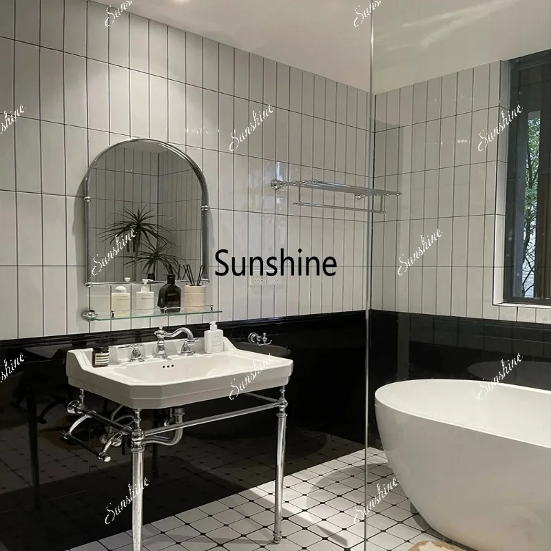 

American retro style floor-to-ceiling washbasin small apartment bathroom ceramic bracket