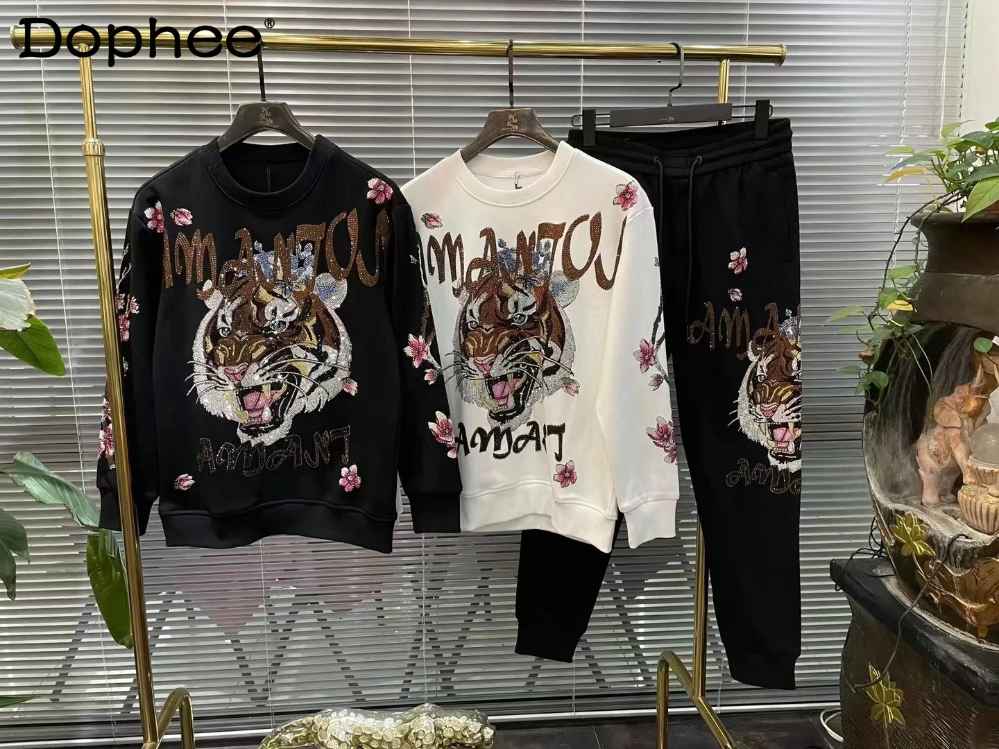

Autumn New Unisex Trendy Brand Heavy Embroidery Rhinestone Sweatshirt Cartoon Fashion Light Luxury Loose Casual Sweatshirt Set