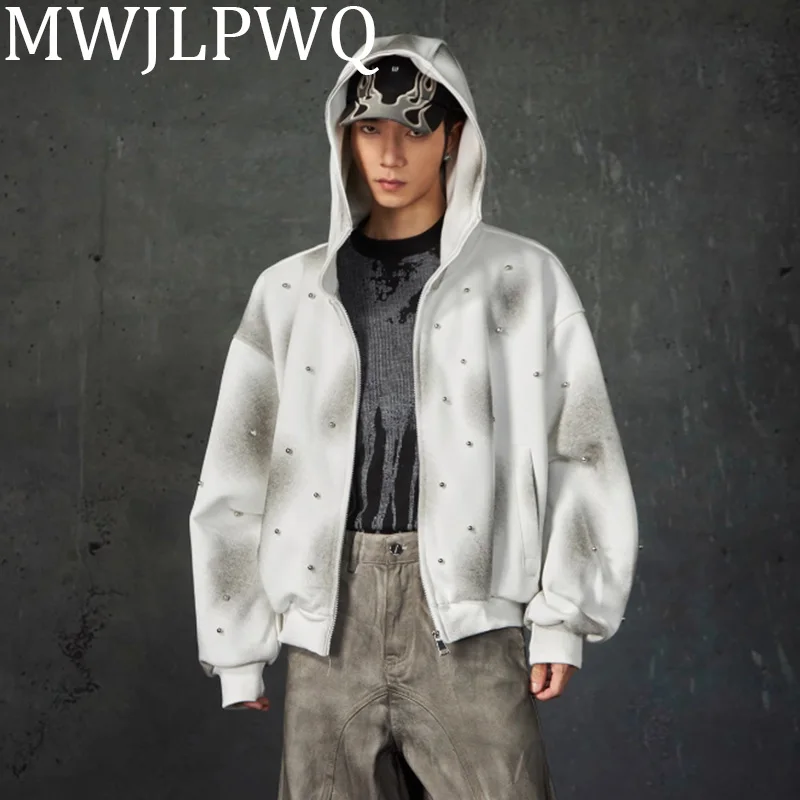 

MWJLPWQ Metal decoration Distress Hooded Male Sweatershirt High Street Personalized Dirty Dye Spray Painting Hiphop Tops 010452