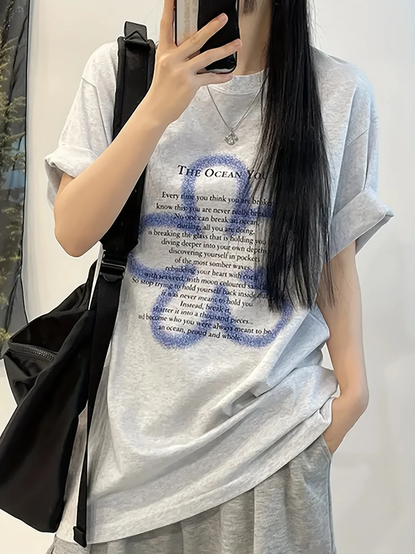 Y2K ブラック オーバーサイズ レタープリント Tシャツ レディース カジュアル ルーズフィット グラフィックTシャツ スイートスパイシースタイル サマーストリートウェアトップ