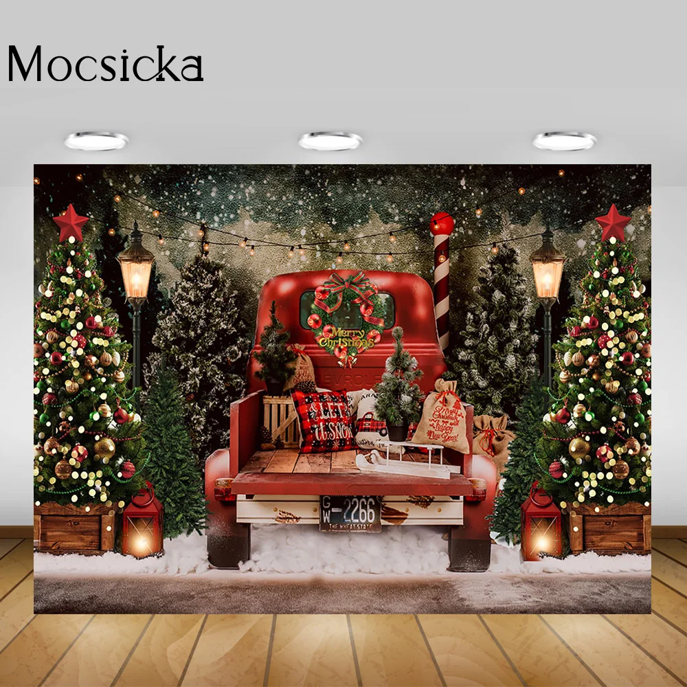 Merry Christmas ภาพฉากหลังรถบรรทุกสีแดงคริสต์มาสต้นไม้ฤดูหนาวพื้นหลังการถ่ายภาพ Snow Pine Forest วันเกิด Portrait Studio Prop