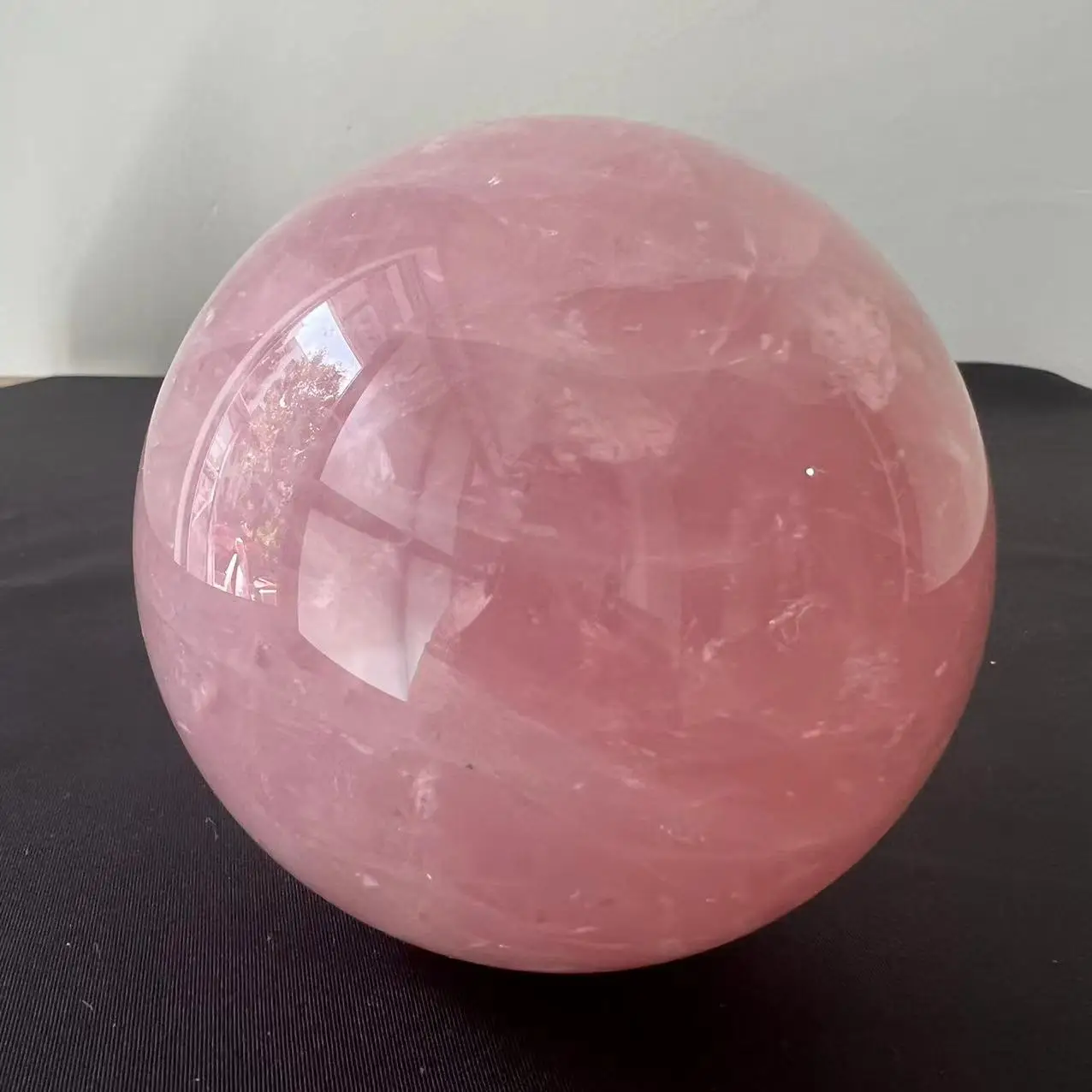 10-11cm Natural Rose Quartz Crystal Ball Polished Massage Sphere Ball Reiki Healing Room Decor Pink Crystal