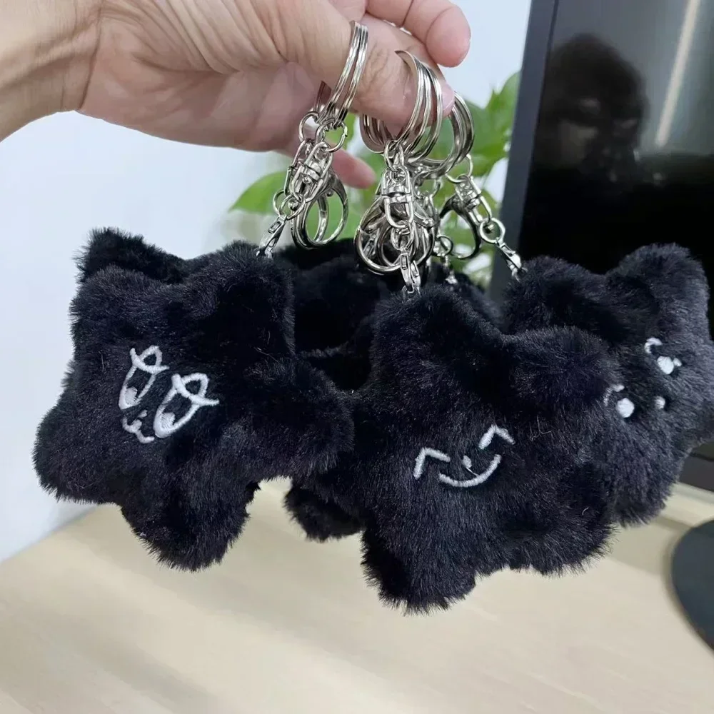 MARK DoYoung HAECHAN TAEYONG llavero negro luminoso Pentagonal colgante de felpa en forma de corazón adecuado para regalos de seguidores