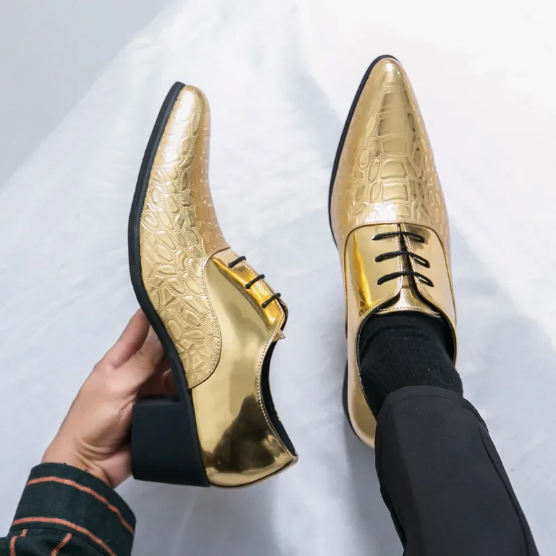 Luxury Wedding Dress Men High Heel Shoes Design Blue Man Patent Leather Shoes Party Men Pointed Toe Formal Shoes Zapatos Oxfords