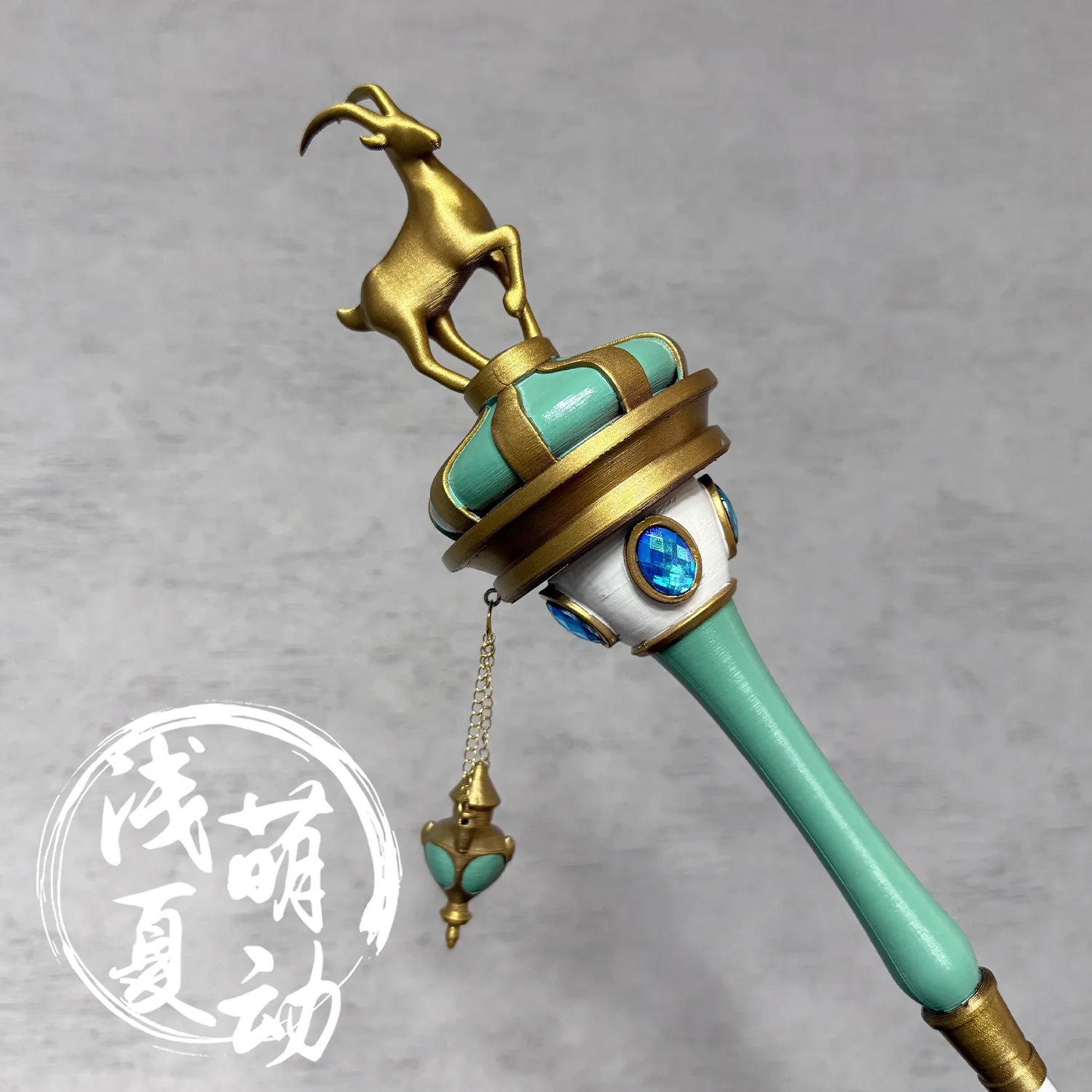 อุปกรณ์ประกอบฉากคอสเพลย์ของเอเวลิน โมรา สตัฟฟ์ ไอเดนติตี้ วี สำหรับงานปาร์ตี้แฟนซี ฮาโลวีน คริสต์มาส