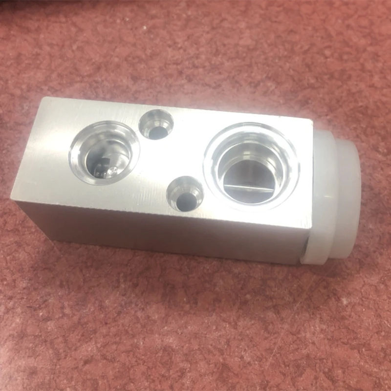 

A80X-Air Conditioner Expansion Valve 96492806 For DAEWOO Epica