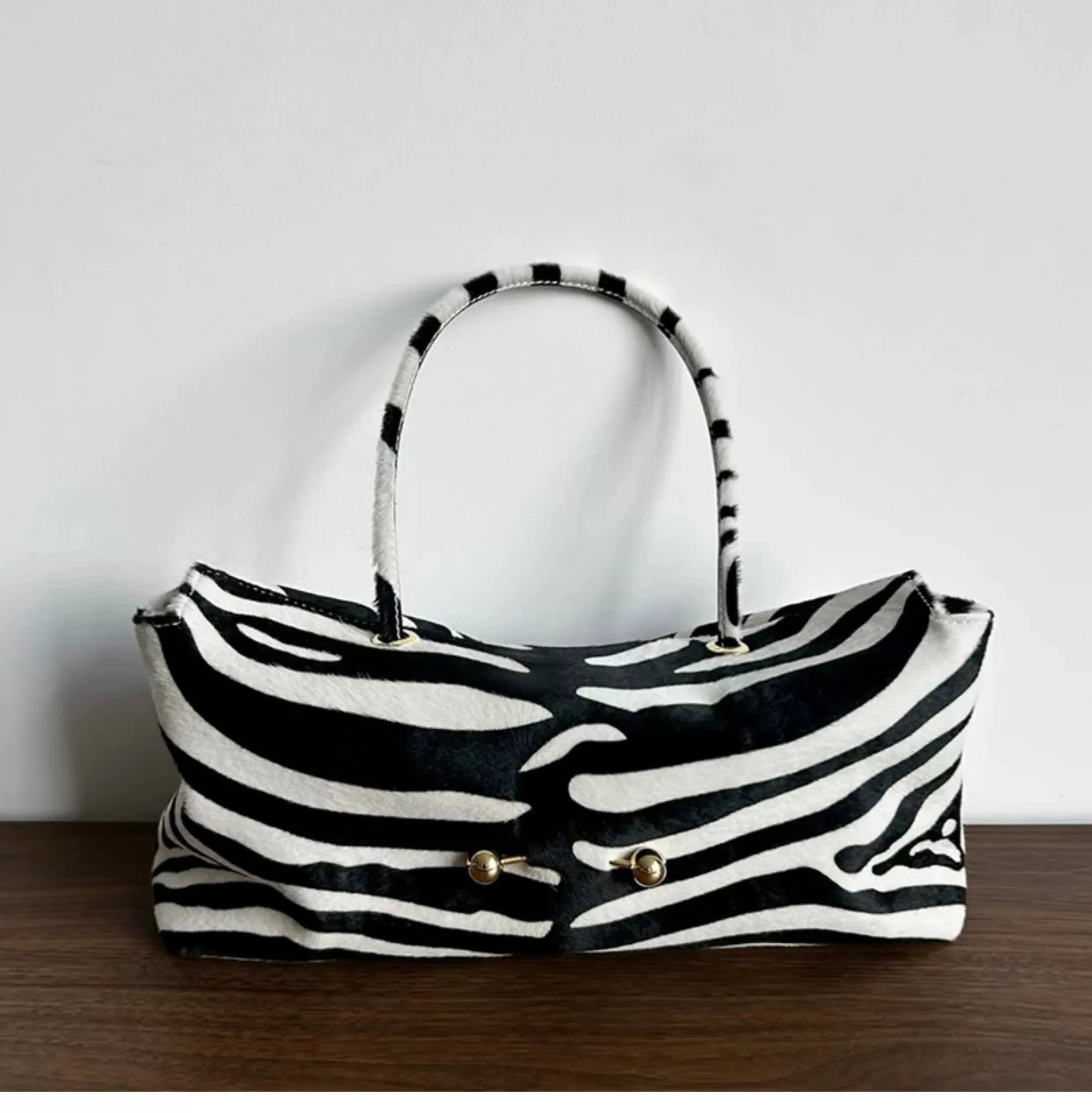 2026 New Zebra Print Vintage Tote Bag Women Large Capacity Soft Top Handle Handbag Gold Ball Snap Underarm Shoulder Bag