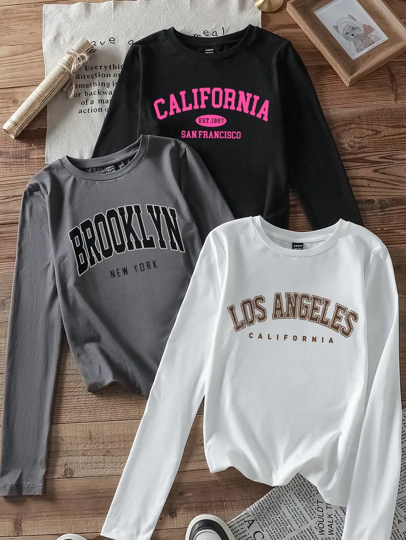 

3-Pack Women's Retro City Graphic Long Sleeve Fitted Tee Set - Autumn/Winter Casual Wear