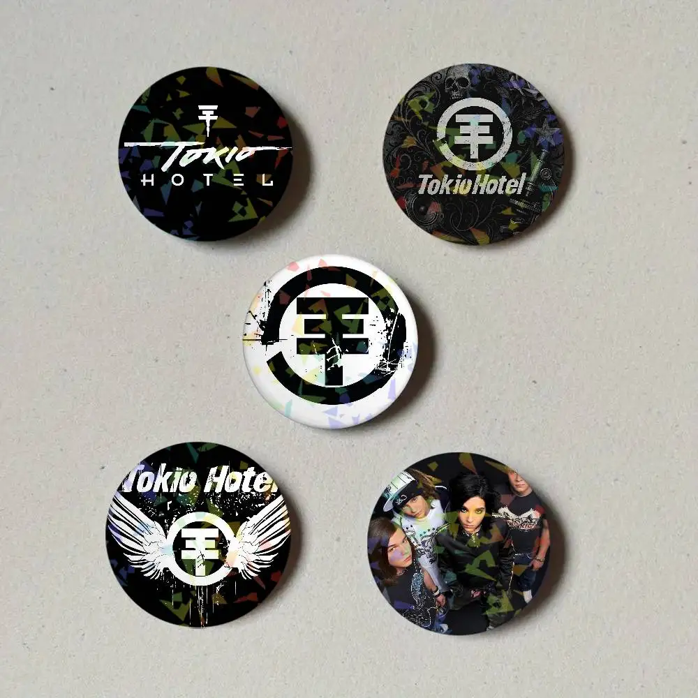Band T-Tokio Hotel Round Laser Badge Brooch Clothes Backpack Accessories Lapel Decoration Gift