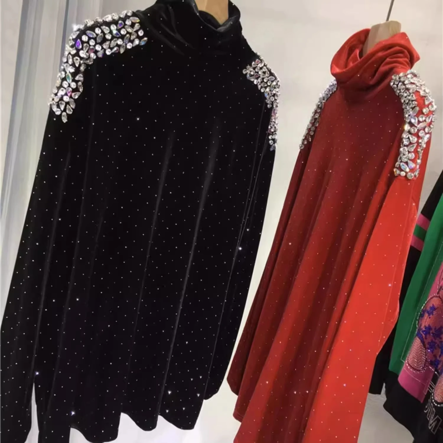 

Luxury Beading Turtleneck Tshirts for Plus Size Women 150kg Long Sleeve Loose Midi Fashion Pullovers Autumn Winter New Lady Tops
