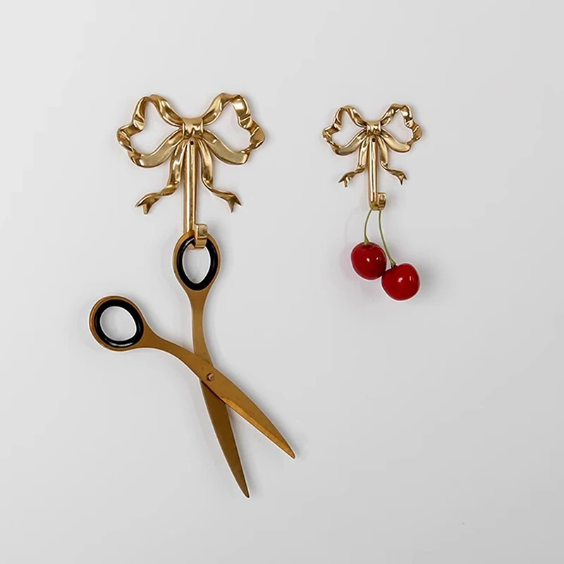 

Nordic Retro Clothes Hook Coat Hook Bedroom Porch Bathroom Decoration Luxury Solid Brass Bow Shape Wall Hook