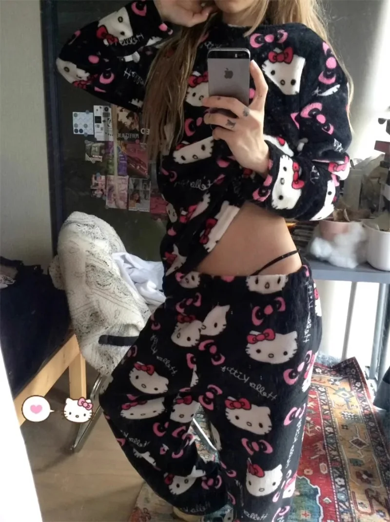 بيجامة هالو كيتي، سميكة للخريف والشتاء، كارتونية، لطيفة، ومناسبة لمجموعات الملابس المنزلية غير الرسمية.