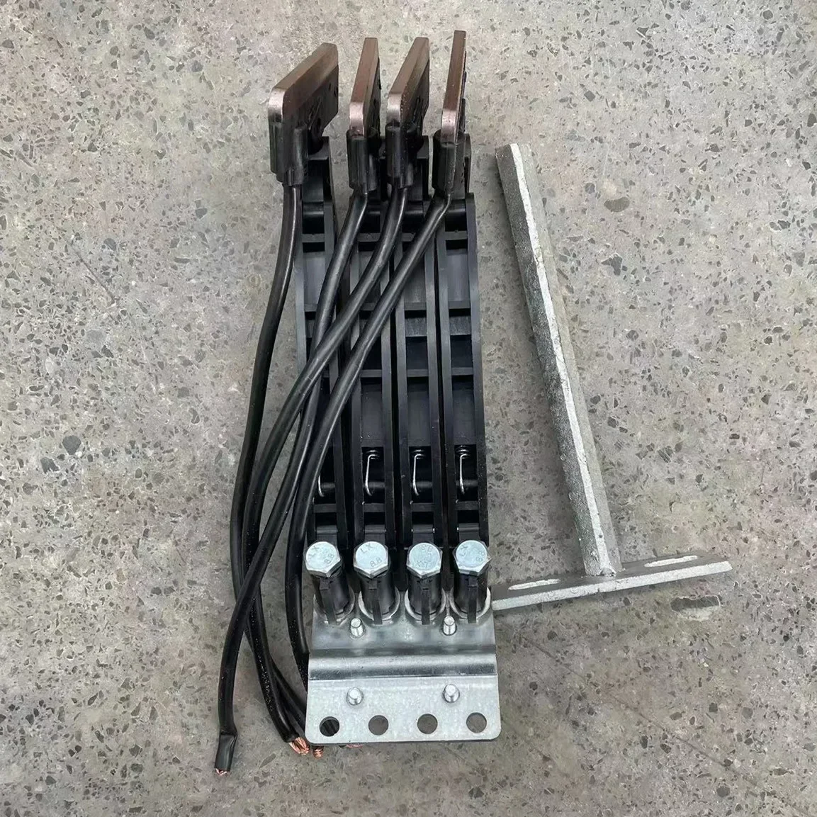 آمنة سلسة الكهربائية بسبار الكربون فرشاة عزل موصل النحاس رافعة بسبار السلطة السكك الحديدية جامع