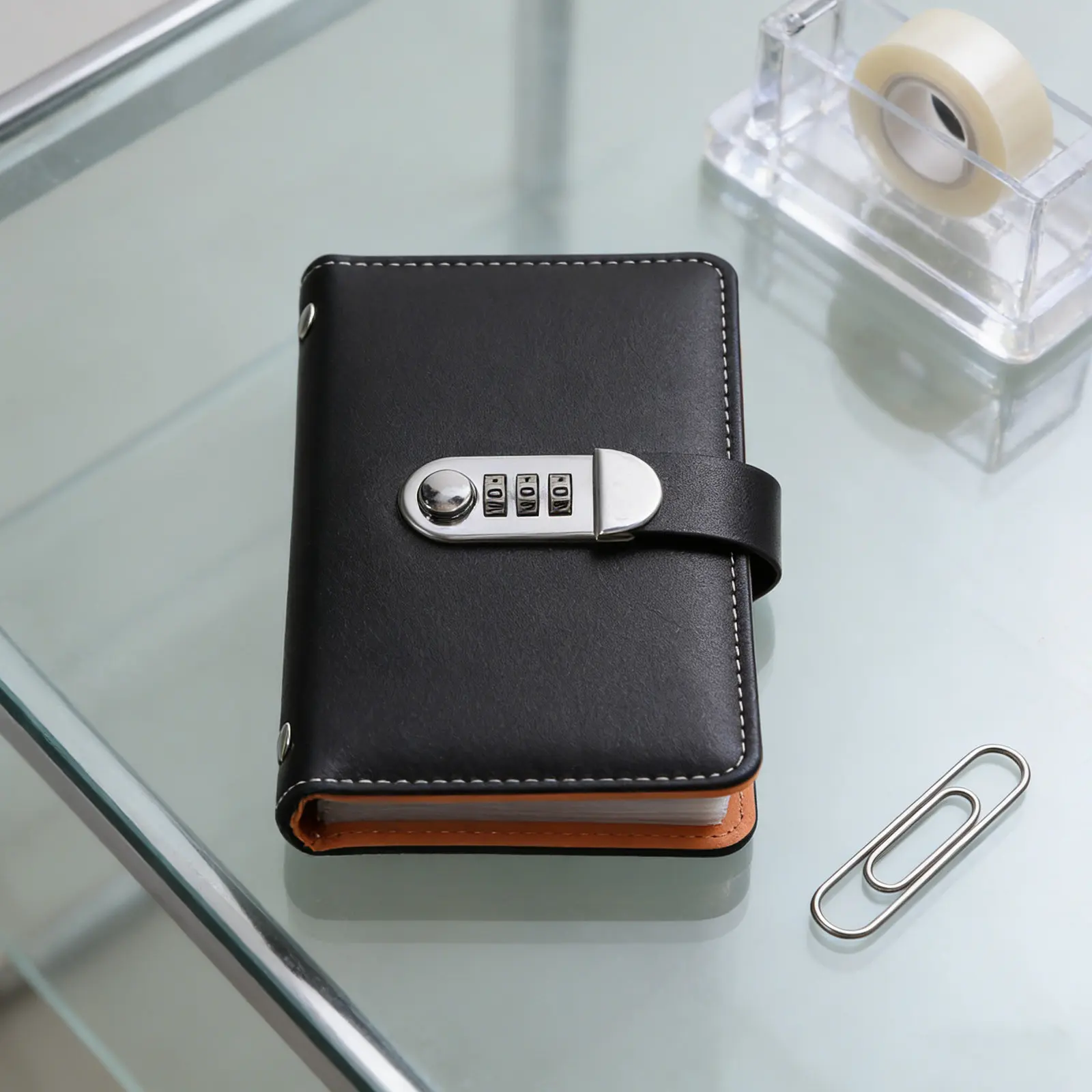 

Маленькая книжка для паролей с замком, компактный размер 6.88x4.32 дюйма, комбинированный кодовый замок, органайзер для хранения паролей, сейф для денег, органайзер для безопасного хранения.