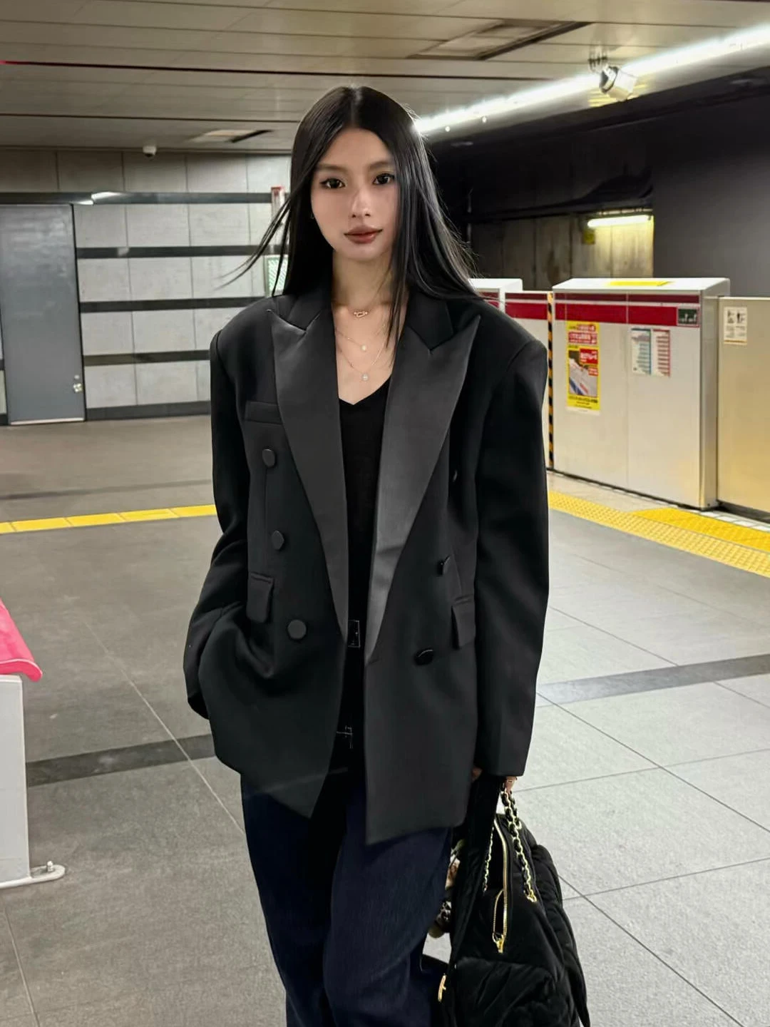 Elegant Black Suit Jacket for Women Stylish French Style Polyester Fiber Long Sleeve Double Breasted Coat for Important Occas...