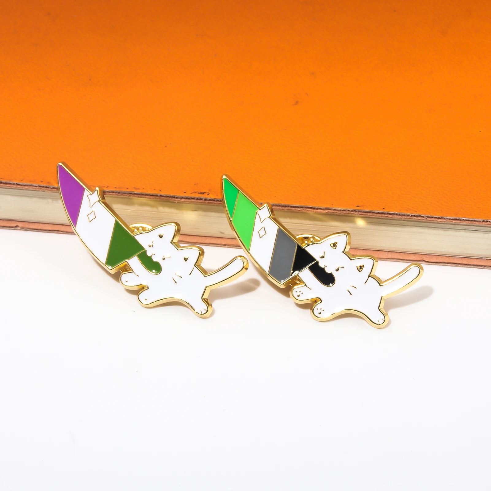 سكين فخر القط الفن شارة معدنية للرجال والنساء ، لطيف الكرتون دبوس القط ، بروش ، اكسسوارات الموضة ، هدية المجوهرات