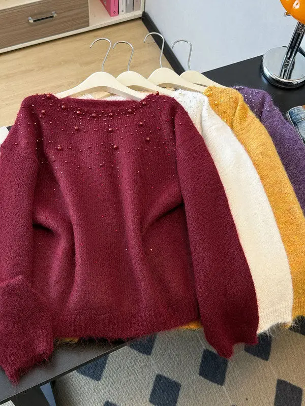 

Корейский японский брендовый женский вязаный свитер большого размера на одно плечо с тяжелыми украшениями и стразами, повседневный свободный крой, зимний ...