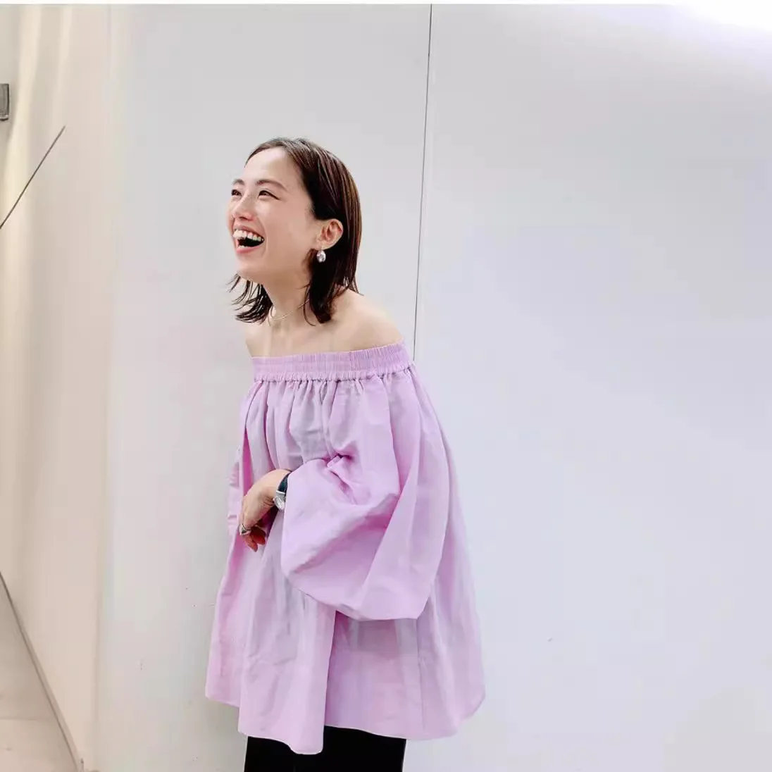 

Gagarich Spring Summer New Korean Style French Literary Style Romantic Shirt One Shoulder Slim Loose Blouse Top