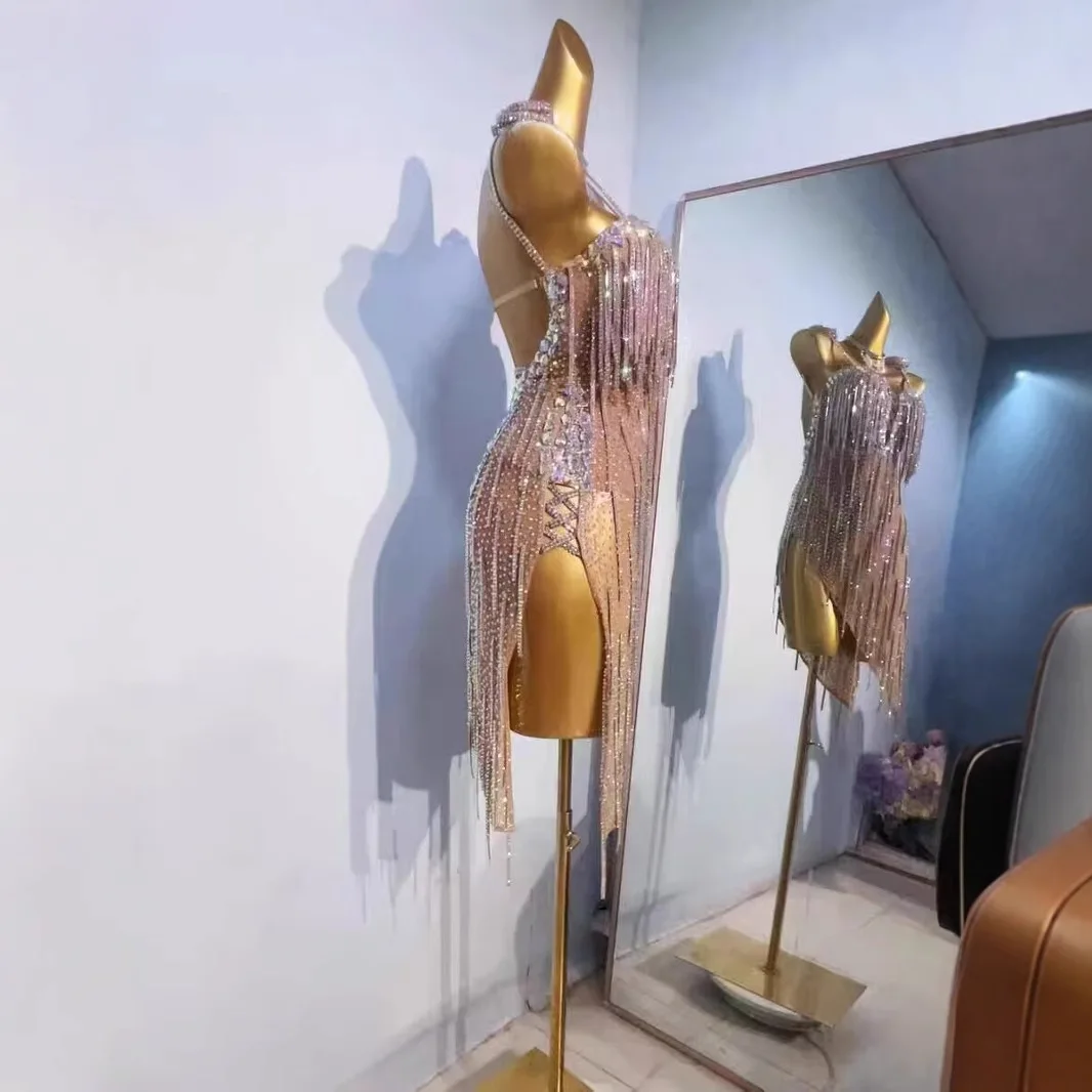 ห้องบอลรูมเต้นรําละตินการแข่งขันเสื้อผ้าผู้ใหญ่Professional Art Examinationเสื้อผ้าBlackpool Eliteดอกไม้ประสิทธิภาพ