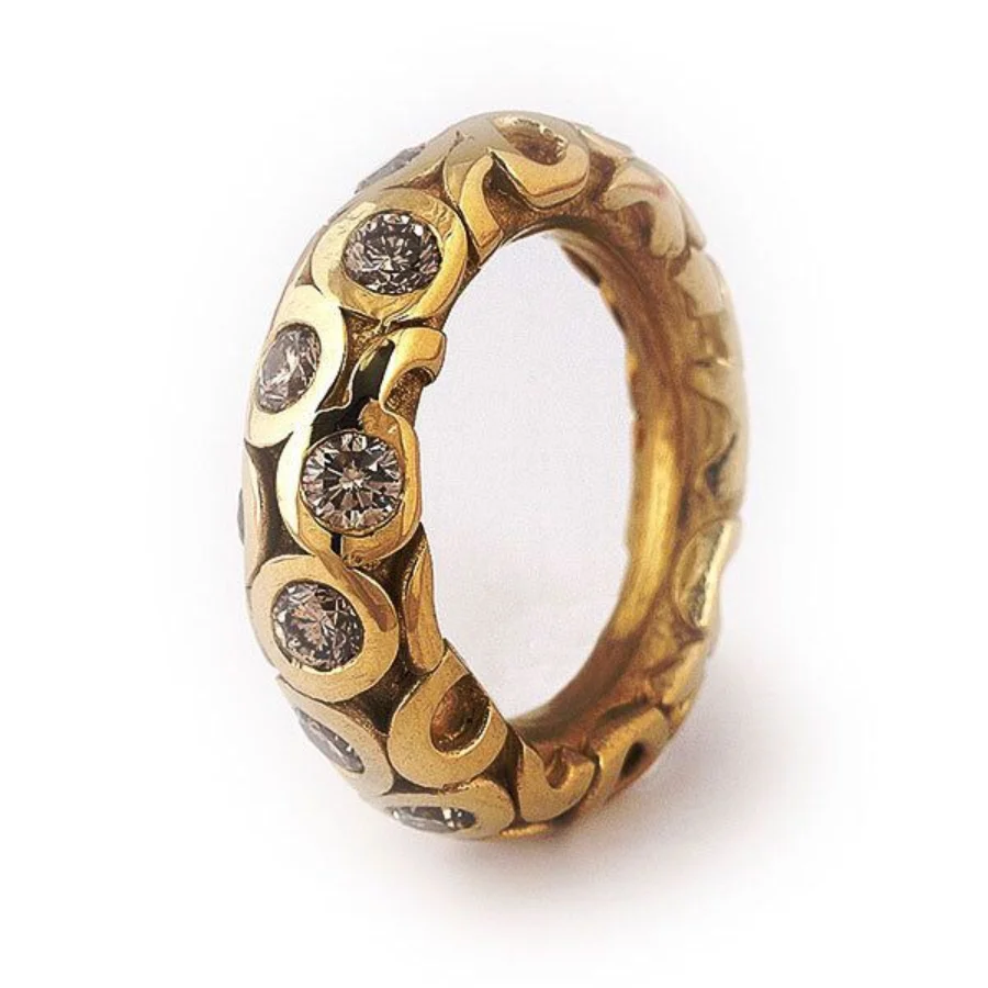Retro Distressed Relief Geometric Pattern Inlaid with Artificial Gemstones Made of Copper. Women's Ring for Street Parties.