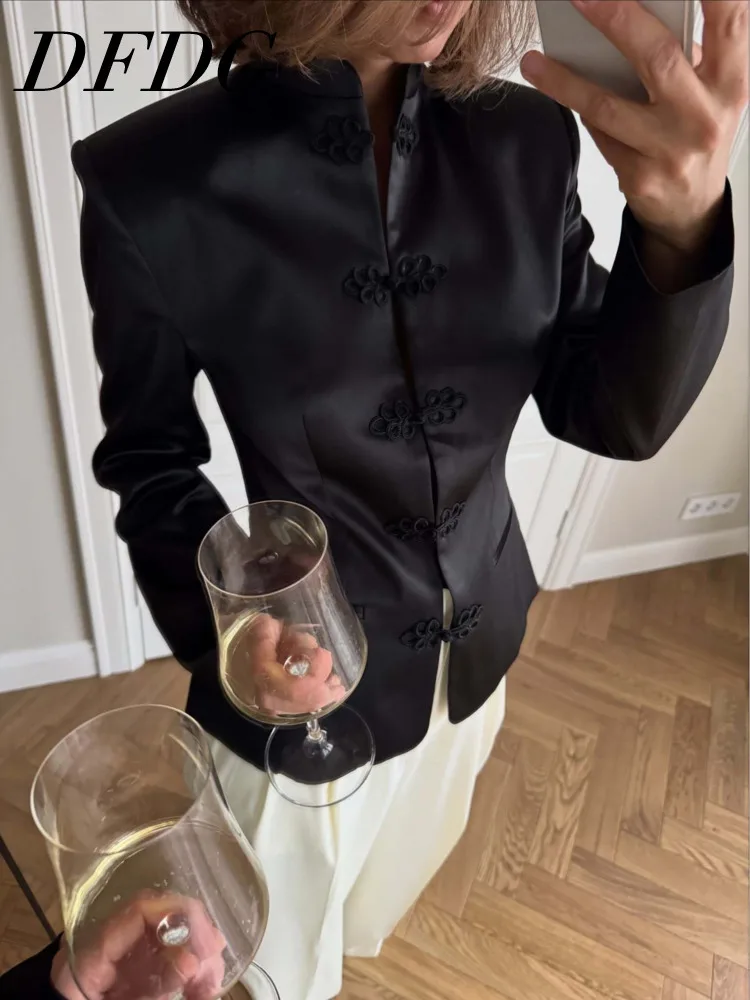 

Женский атласный блейзер DFDG с воротником-стойкой и пуговицами, весна-лето 2026, стильный, для офиса и повседневной носки, модный, женственный пиджак