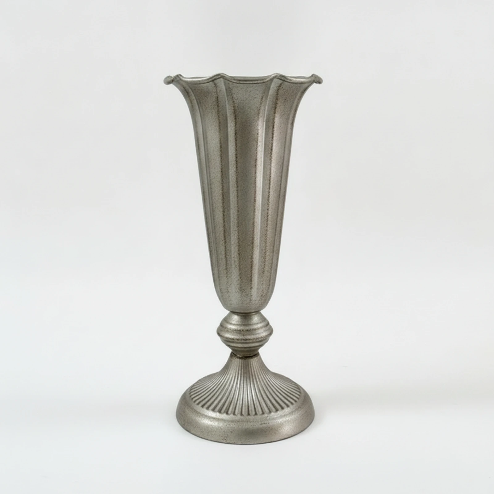 Metal Vase with Scalloped Rim Slender Pedestal Vase Vessel Ribbed Rustic for Tabletop, Entryway