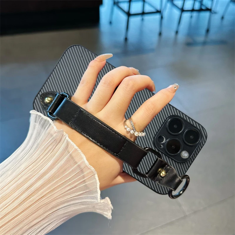 

Wrist Strap Holder Stand Business kevlar Phone Case For Infinix HOT 40Pro 30i 20S 11 10T Carbon fiber Textured Plain protection