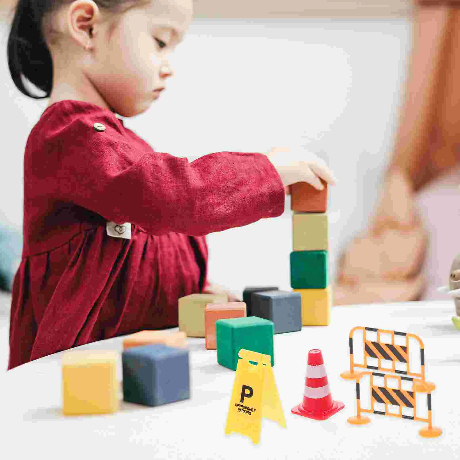 

Micro Toys Simulated Roadblock Children’s Artificial Pretend Play Traffic Signs