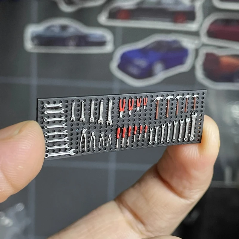 1/64 도구 벽 구멍 플레이트 모델 수정 자동차 차고 수리 액세서리 DIY 장면 배열 1:64 수지 미니어처 그림