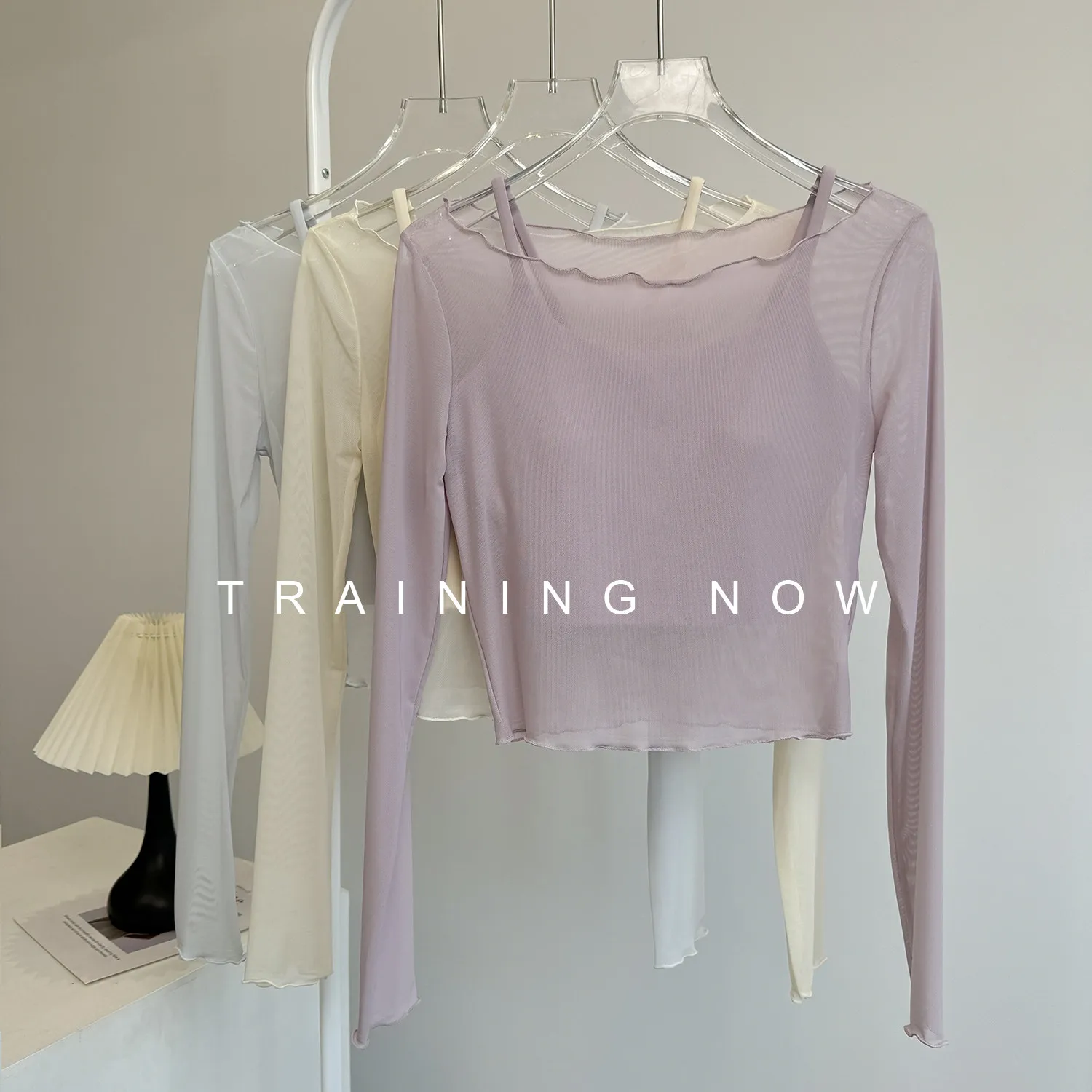 High-end genuine two-piece yoga tops for women in autumn and winter with chest pads Pilates training sports long-sleeved