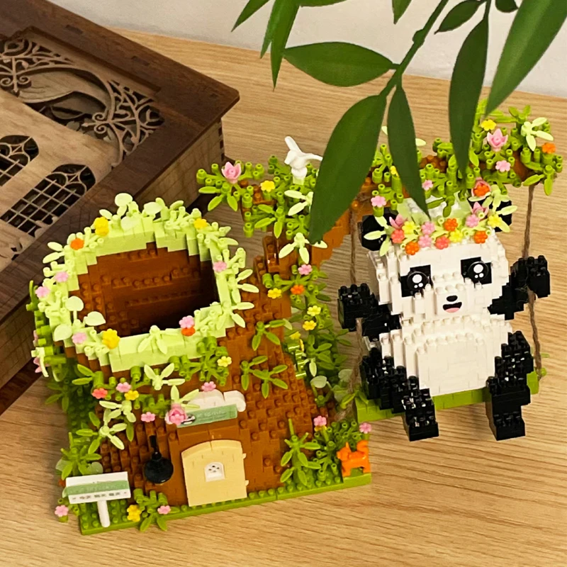 Panda Swing Pen Holder Strawberry Building Blocks Educational Toys Micro Diamond Bricks Creative Tabletop Decoration Kids Gifts