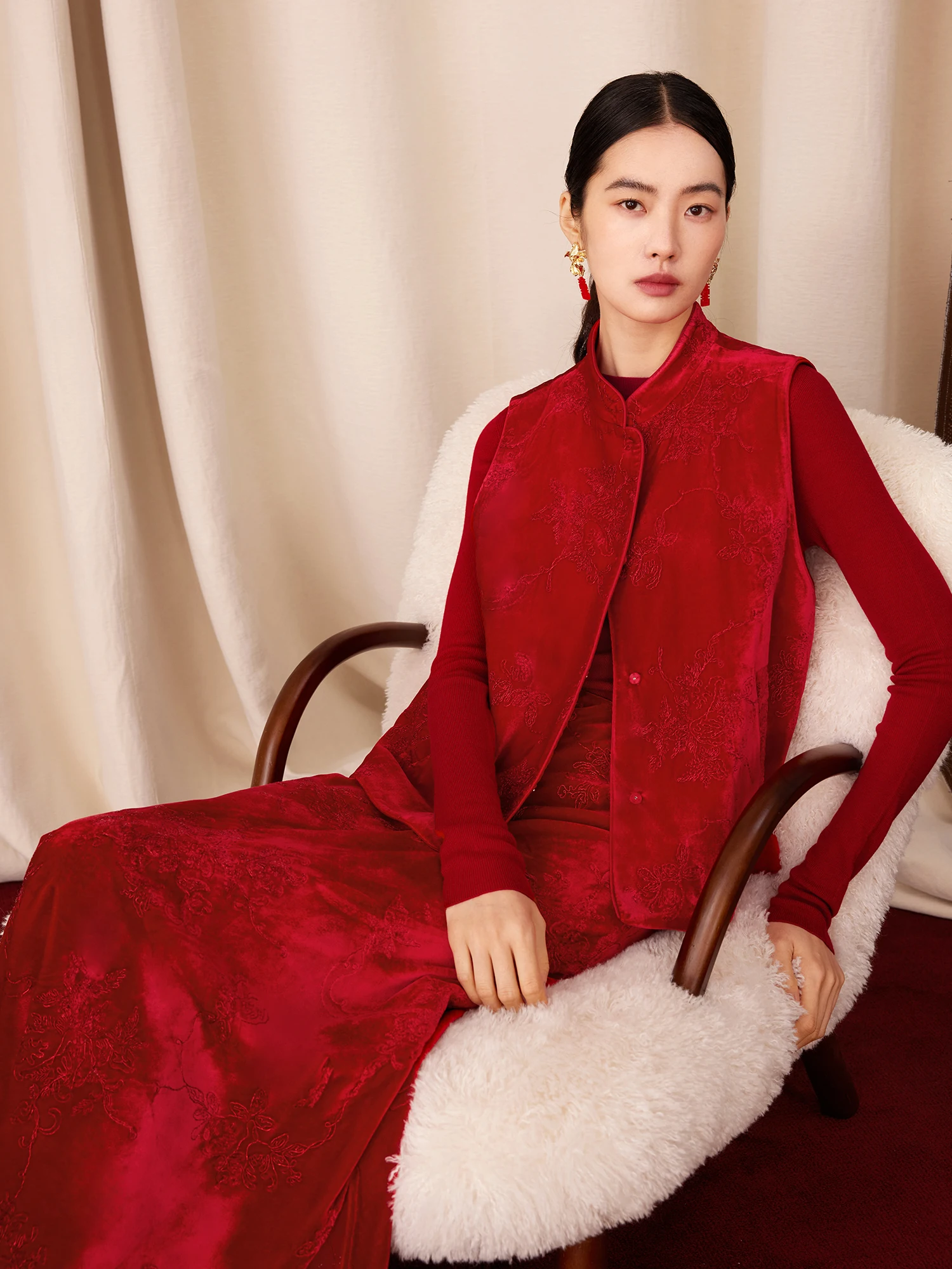 

New Year Silk Velvet Embroidered Women's Jaet Chinese Sle oulder Pad Vest Breathable Outerwear Stand Fit Pure Color